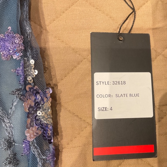 La Femme #32618 Slate Blue Dress Size 4 - NWT - Picture 4 of 7